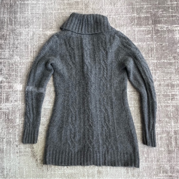 LAST CHANCE Grey Cashmere Long Cardigan - Picture 2 of 5